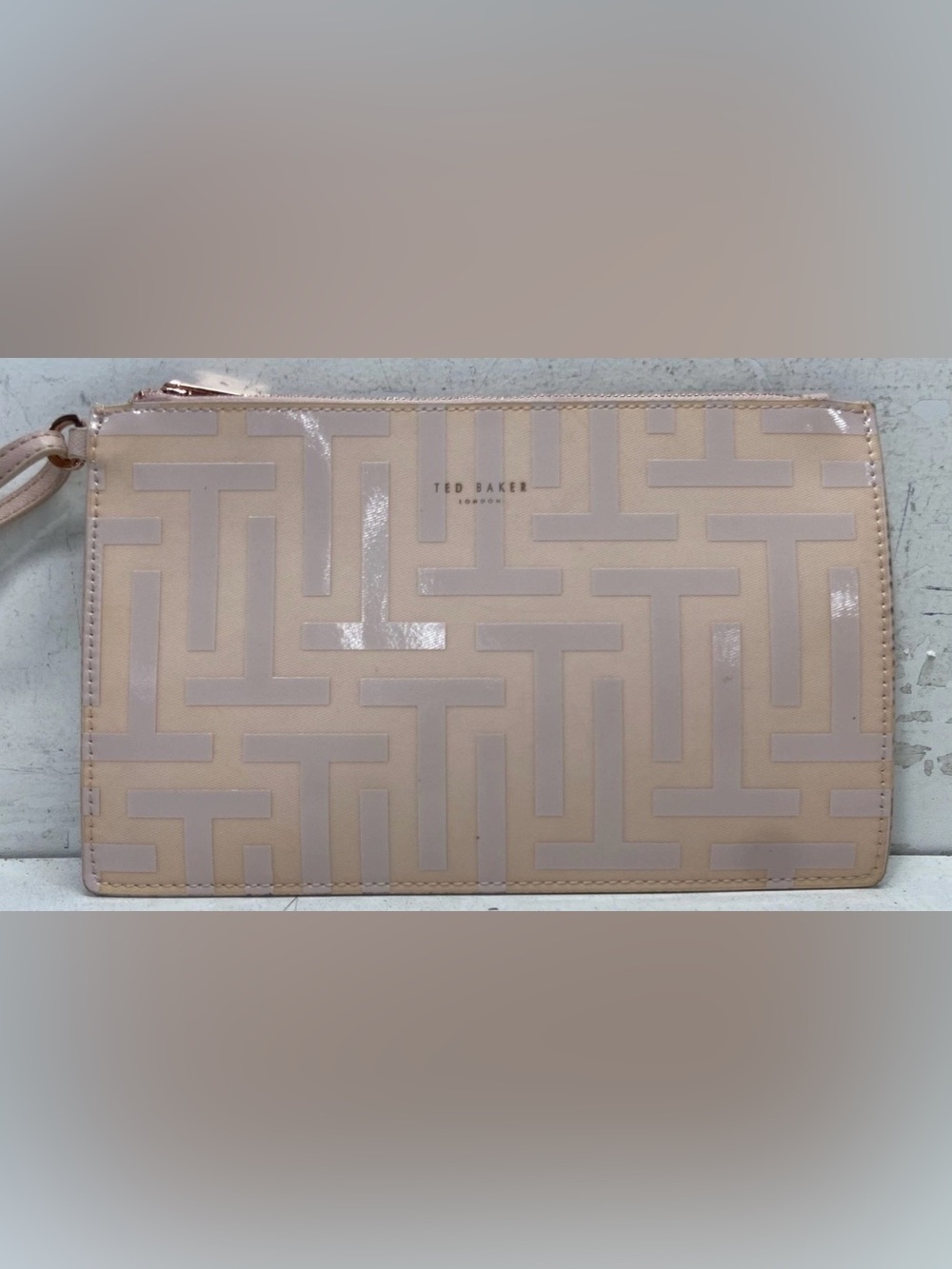 Ted Baker pale pink Patent Geometric Tote with Matching Pouch - Picture 5 of 6